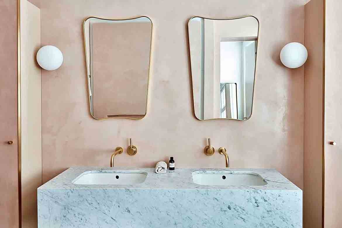 terrazzo and tadelakt bathroom