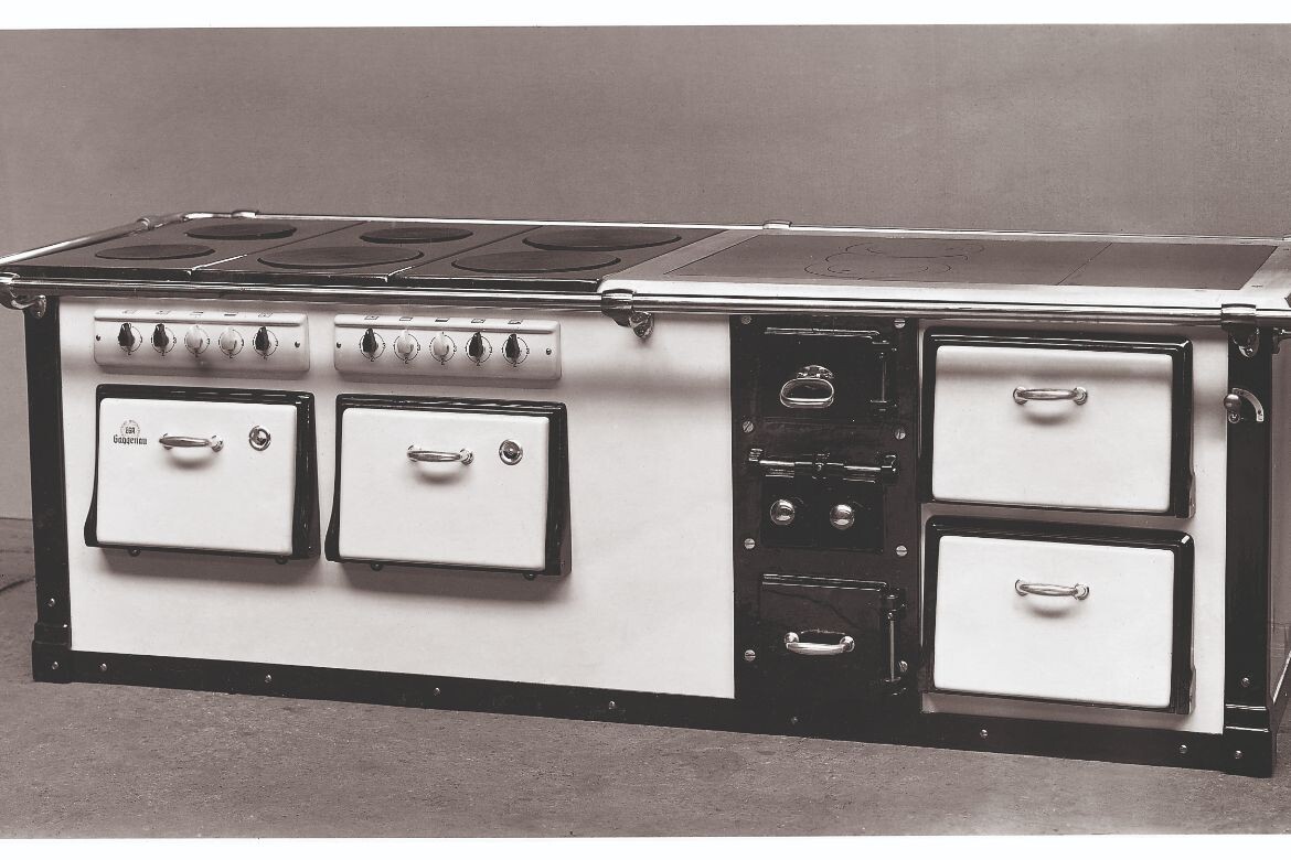 Living Space - Coal stove from 1880