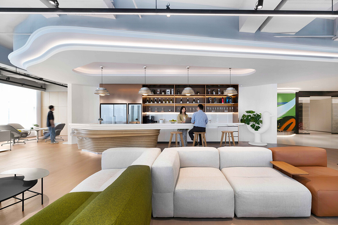 Steelcase opens hybrid showroom and workplace in Hangzhou