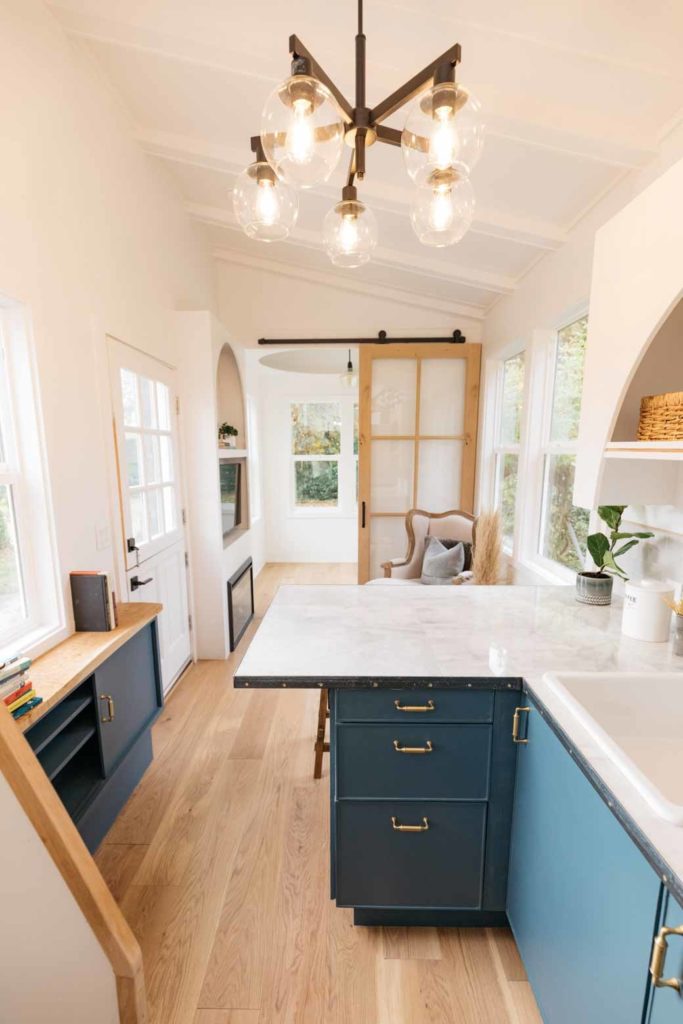 12 Inspiring Tiny House Interiors - How to Decorate a Tiny Home