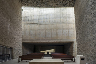 Fernando Menis wins World Building of the Year 2025 for The Holy Redeemer Church