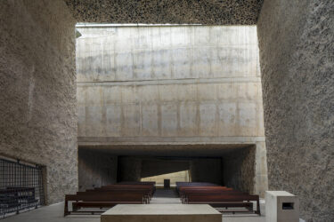 Fernando Menis wins World Building of the Year 2025 for The Holy Redeemer Church