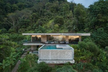 Book review: When Modernism landed in the tropics with Concrete Jungle