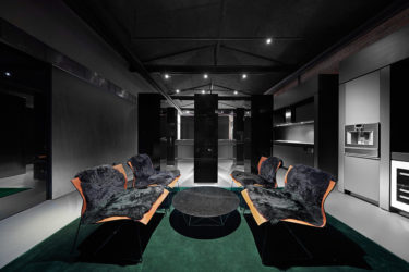 The difference is (and always has been) Gaggenau