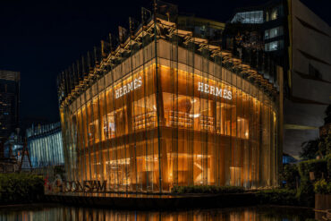 “A dialogue between advanced digital technology and traditional craftsmanship”