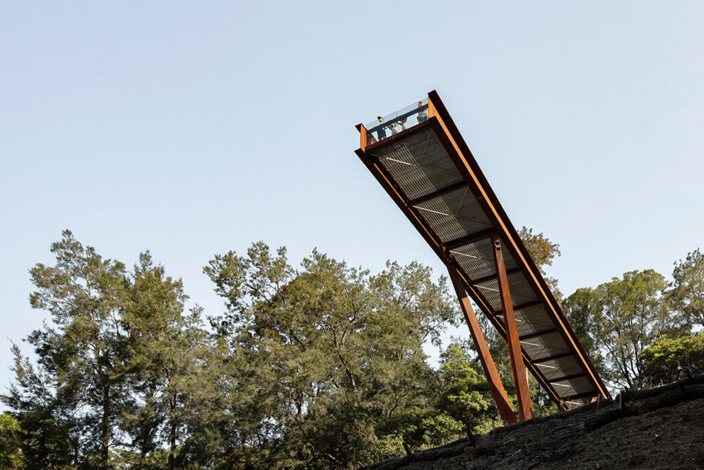 AJC Architects’ Southern Lookout opens Hornsby quarry to the public