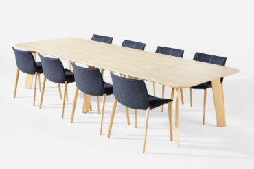 Blade Table