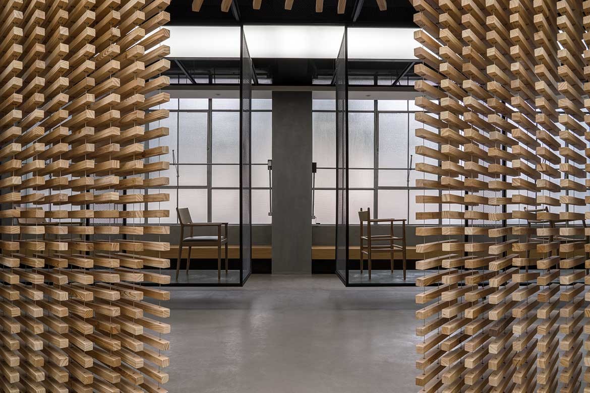 Designed by YI+MU DESIGN OFFICE, the Shenzhen Qizhushe Workshop and Exhibition Hall is outstanding in both form and function.