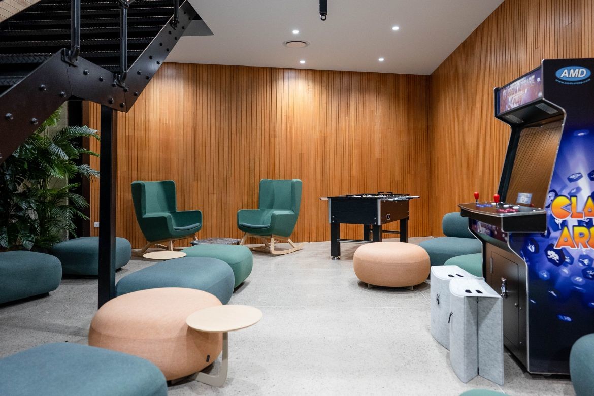 Level O Furniture IndesignLive