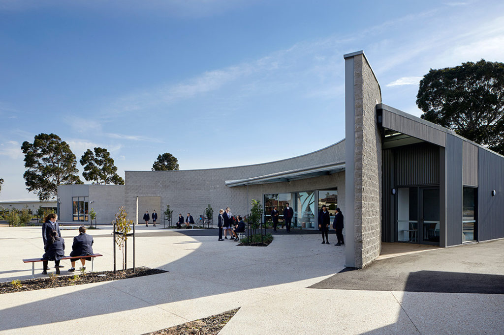 William Ruthven Secondary School IndesignLive