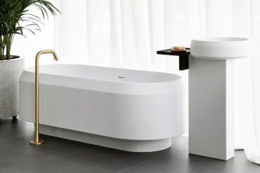 Agape Lariana Bath & Basin by Patricia Urquiola