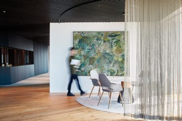 Plenary fit-out by Woods Bagot