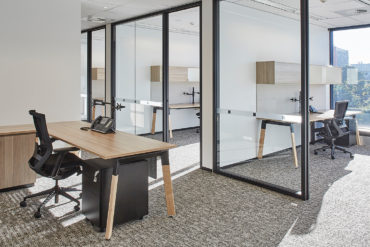 Delta Fixed Height Workstation