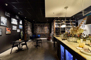 Around the wine world with Unita
