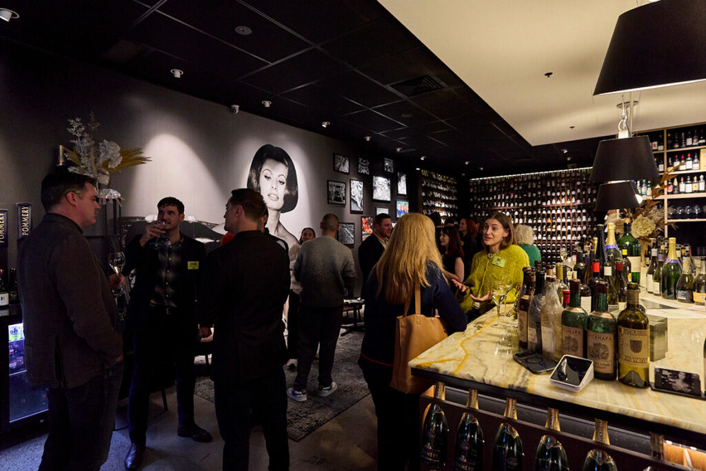 Around the wine world with Unita