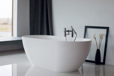 ClearStone Byron Bath