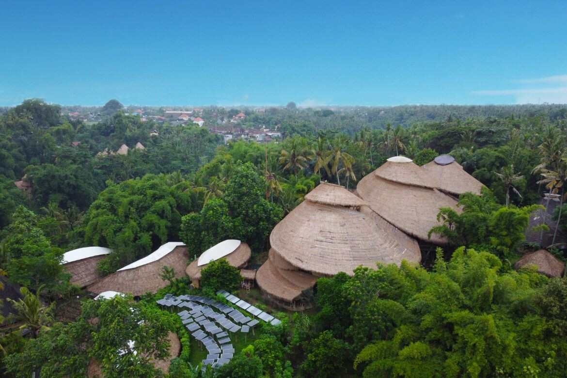 Mizzi Studio unveils ‘The Living Bridge’ at Green School Bali