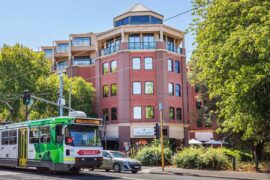 The Riverside indulgence of Amora Herencia