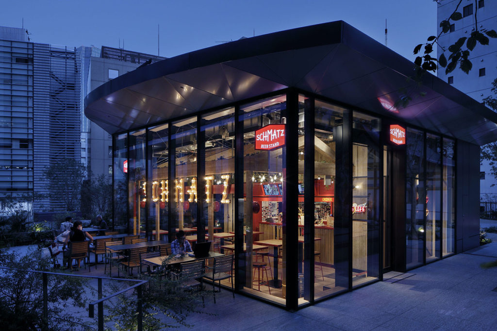 Schmatz Beer Stand at Tokyo World Gate, Tokyo, photography by Daisuke Shima.