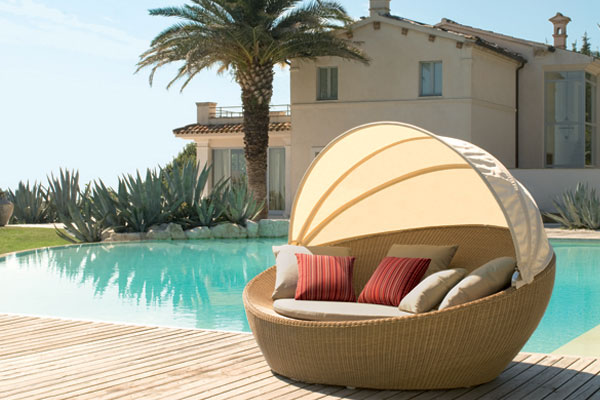 Sunbrella®: Outside it Outlasts