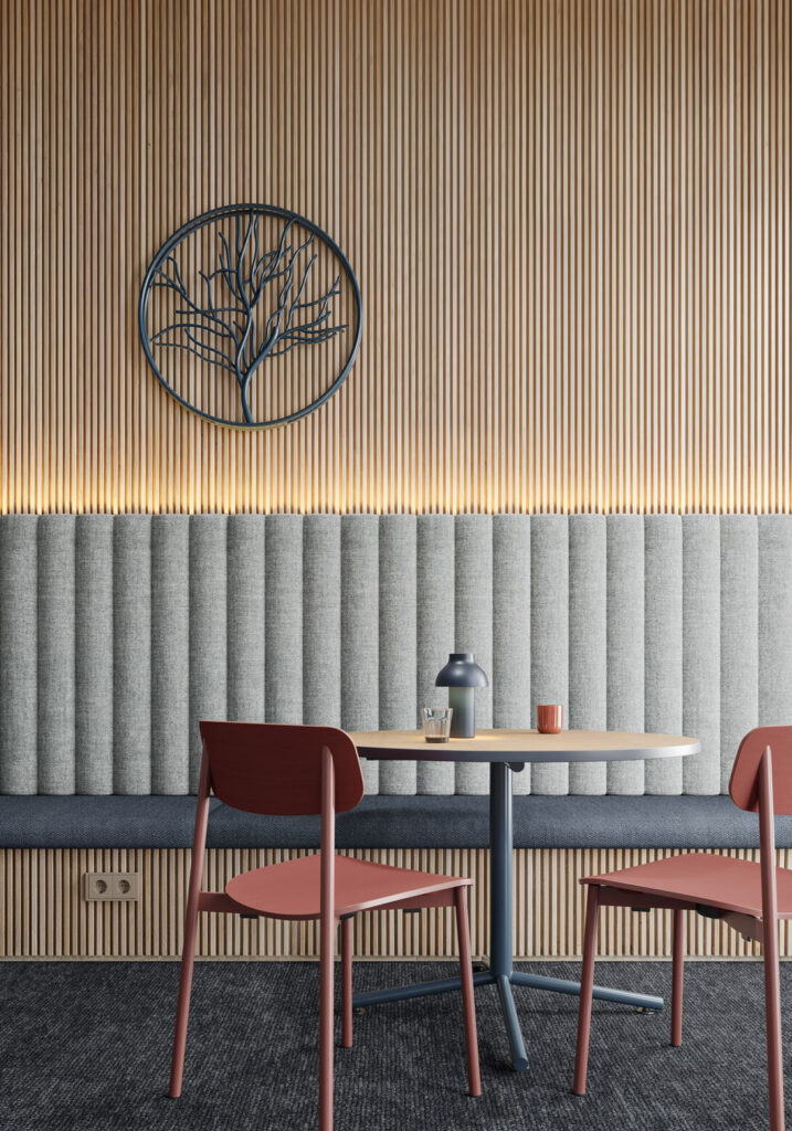 Twiggy Table by Zenith: Agile Design for Workspaces